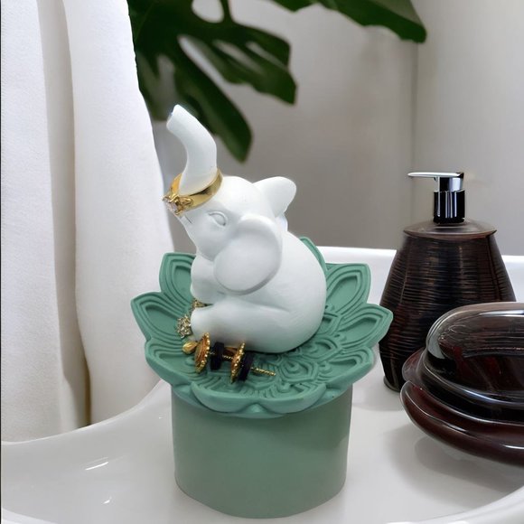 Set of 2 Jewelry Ring Holder Organizer Display Elephant Trinket Tray/Dish Holder - Picture 1 of 11